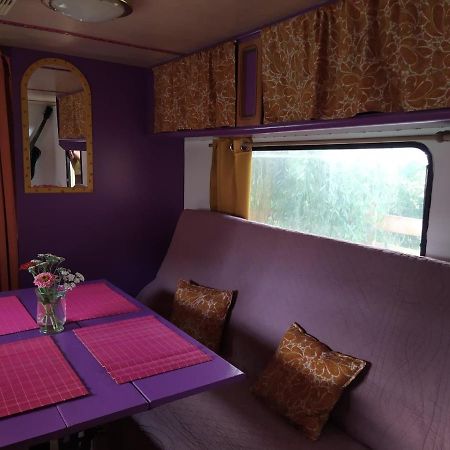 caradjango , caravane chauffée et climatisée Lupersat Extérieur photo