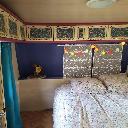 caradjango , caravane chauffée et climatisée Lupersat Extérieur photo