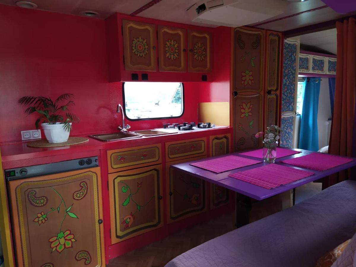 caradjango , caravane chauffée et climatisée Lupersat Extérieur photo