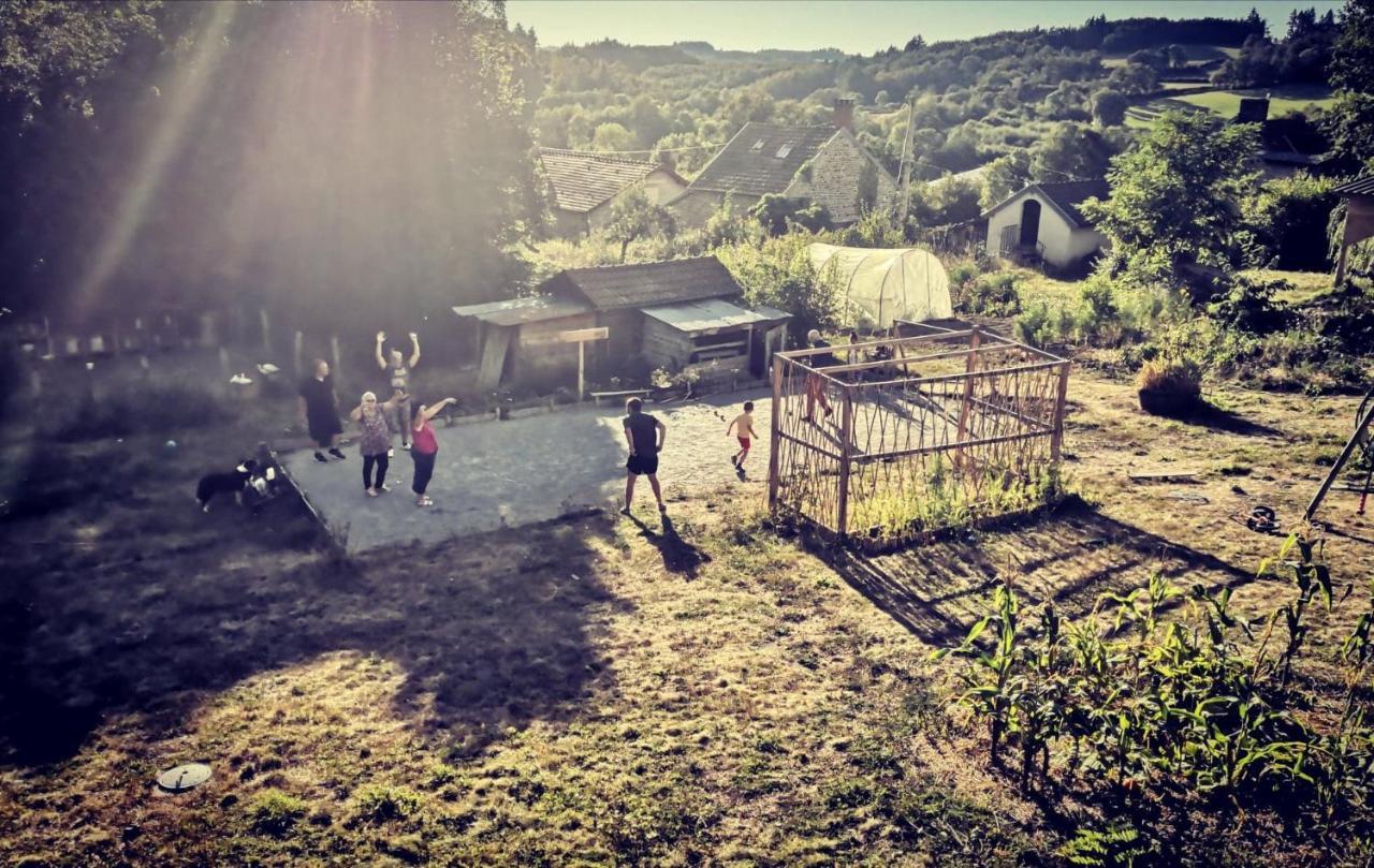 caradjango , caravane chauffée et climatisée Lupersat Extérieur photo